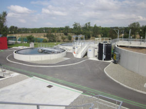 Photographie : bassin de la station d'épuration